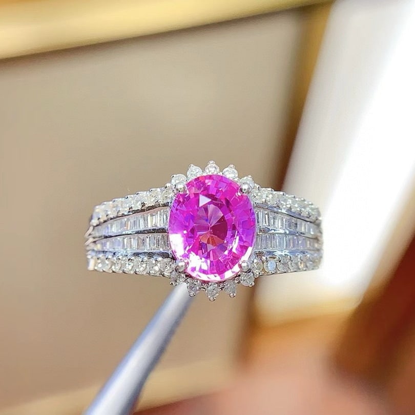 14k Gold 1.6 Ct Natural Padparadscha Sapphire & Diamond Ring: Ref:230946193 // gold content:14k gold // ring size:7. 25us // // main gemstone:padparadscha sapphire // shape:oval // carat weight:1. 6ct // color:orangish pink // treatment:natural // //