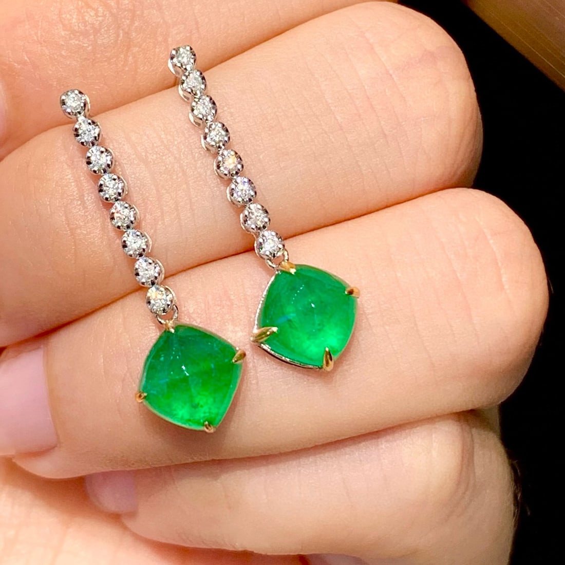 14k Gold 4.1 Ct Vivid Green Natural Emerald & Diamond Earrings - 6