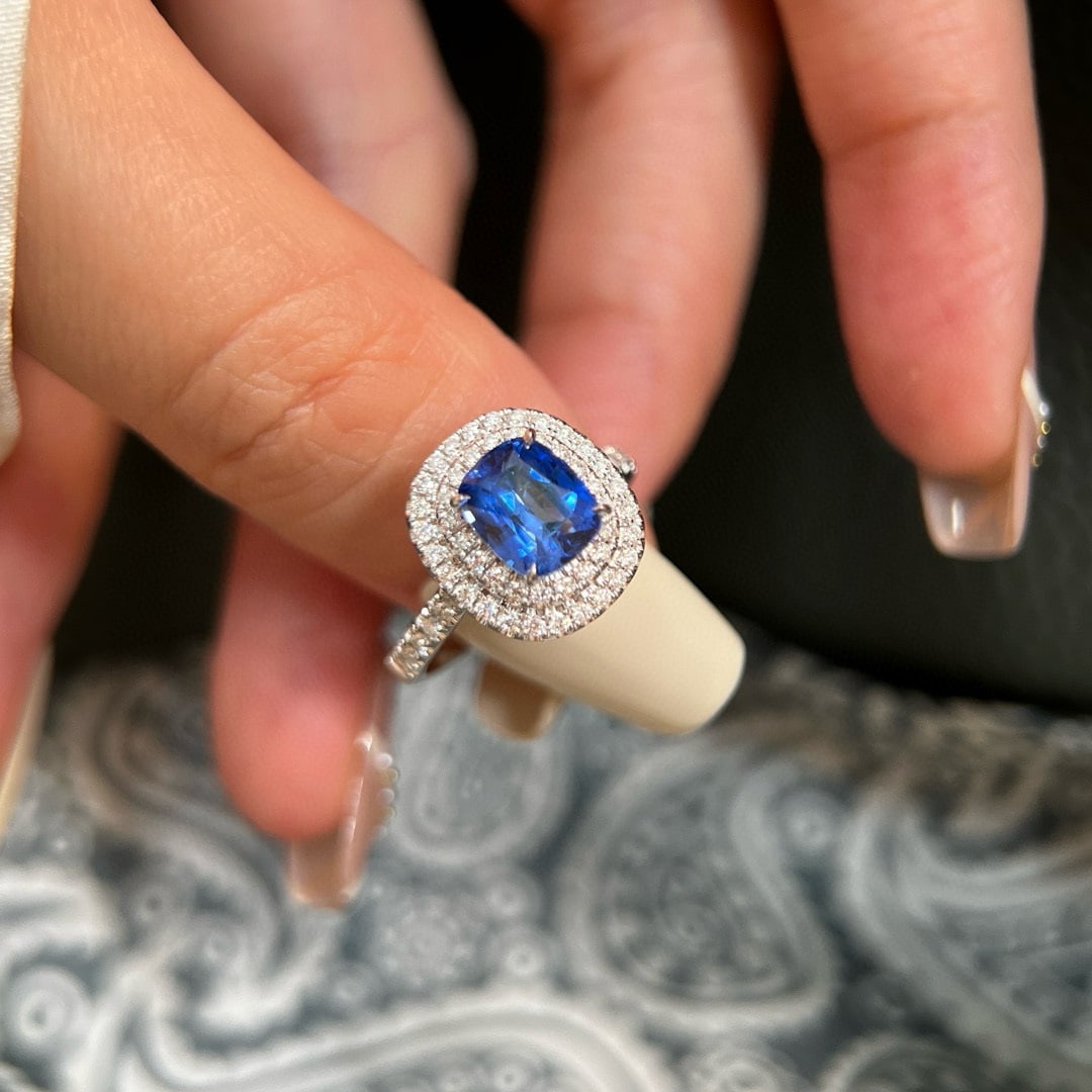 14k Gold 2.28 Ctw Natural Sapphire & Diamond Ring - 4