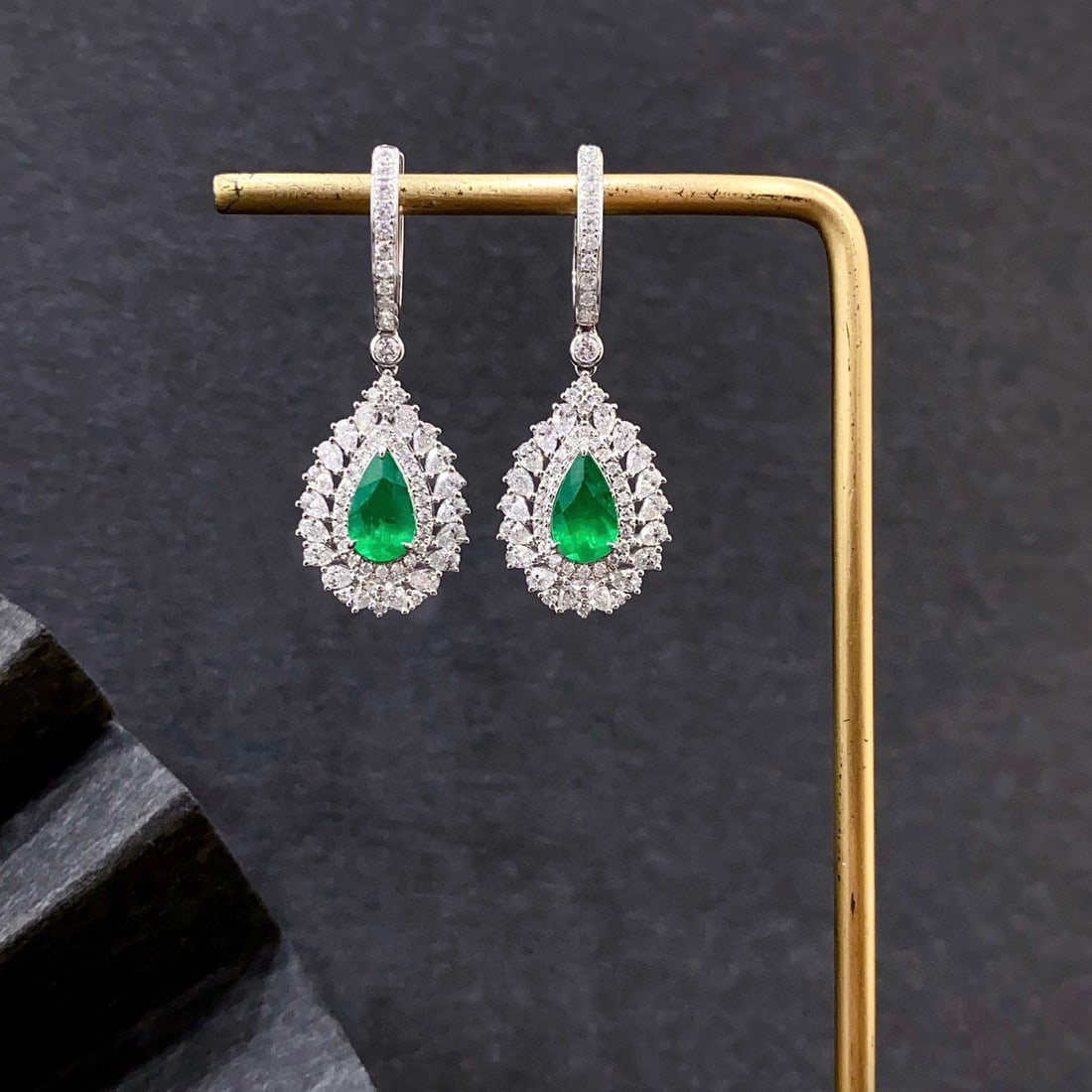 14k Gold 2.91 Ctw Natural Emerald & Diamond Earrings - 2