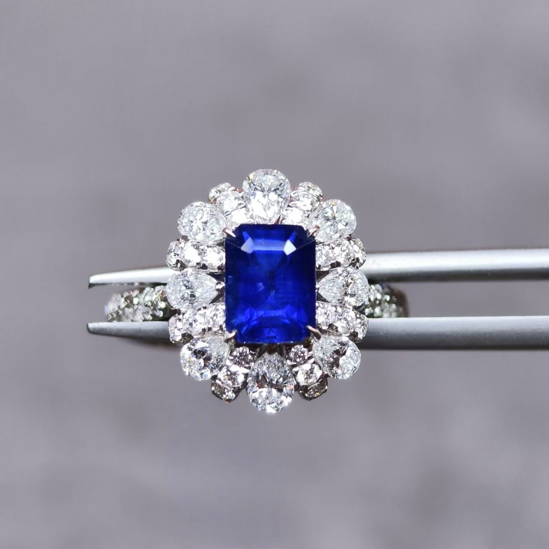 14k Gold 3.56 Ctw Natural Sapphire & Diamond Ring (1 of 4)