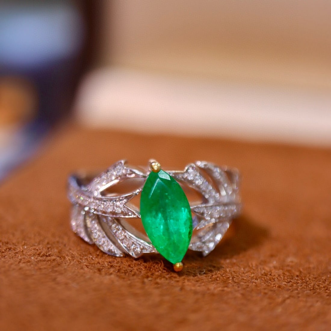 14k Gold 1.32 Ctw Vivid Green Natural Emerald & Diamond Ring: Ref:230946243 // gold content:14k gold // ring size:7. 25us // // main gemstone:emerald // shape:marquise // carat weight:1. 14ct // color:vivid green // treatment:natural // // adjacent gemstone