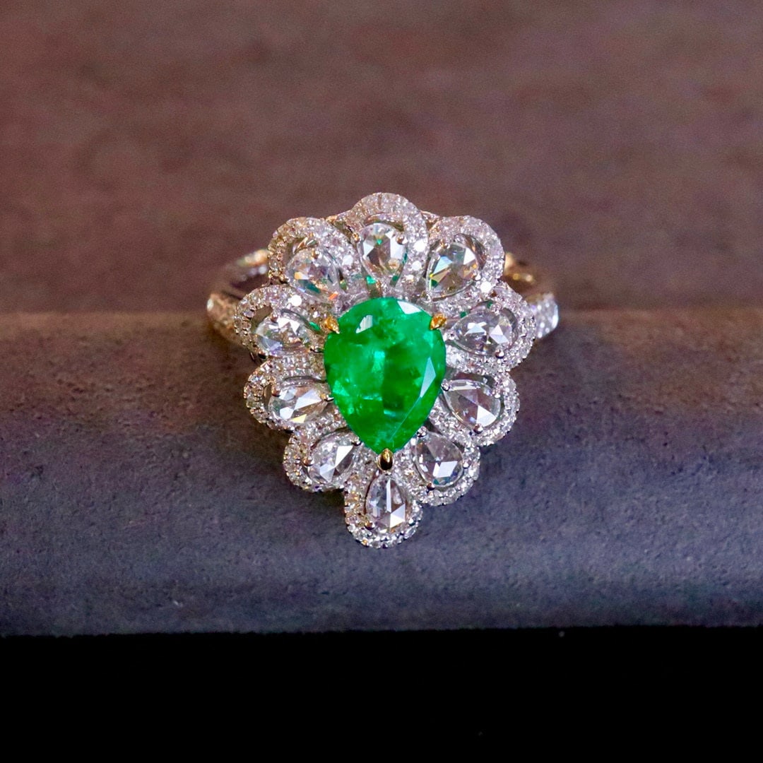14k Gold 1.59 Ctw Vivid Green Natural Emerald & Diamond Ring/pendant( Without Chain ): Ref:230946279 // gold content:14k gold // ring size:7. 25us // // main gemstone:emerald // shape:pear // carat weight:0. 75ct // color:vivid green // treatment:natural // // adjacent gemstone 2 :
