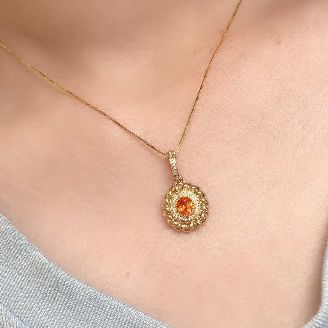 14k Gold 0.80 Ctw Natural Spessartine & Diamond Pendant( Without Chain ) - 3