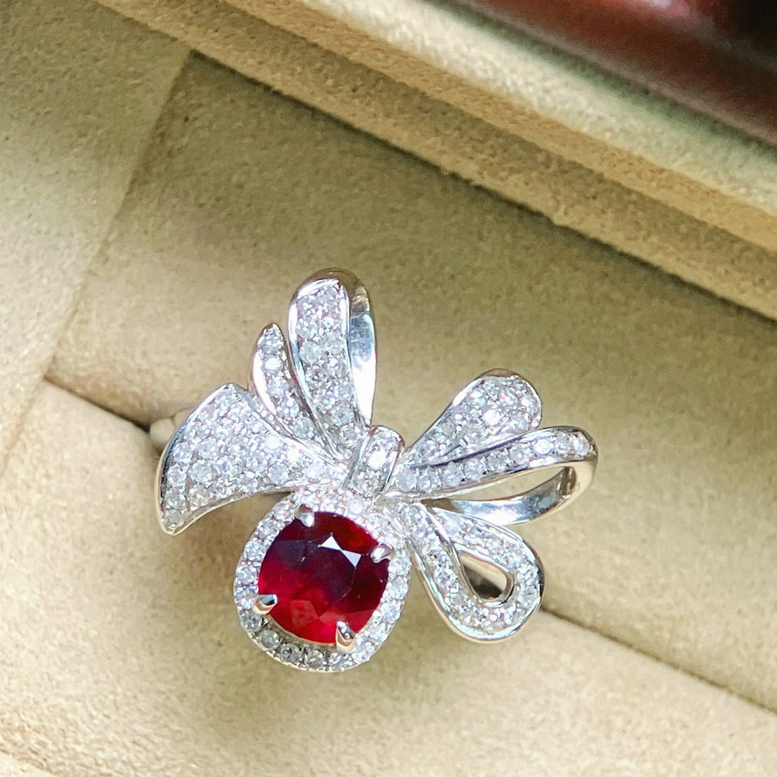 14k Gold 1.51 Ctw Natural Ruby & Diamond Ring: Ref:230946310 // gold content:14k gold // ring size:7. 25us // // main gemstone:ruby // shape:cushion // carat weight:1. 18ct // color:pigeonblood red // treatment:natural // // adjacent gemstone 2 :