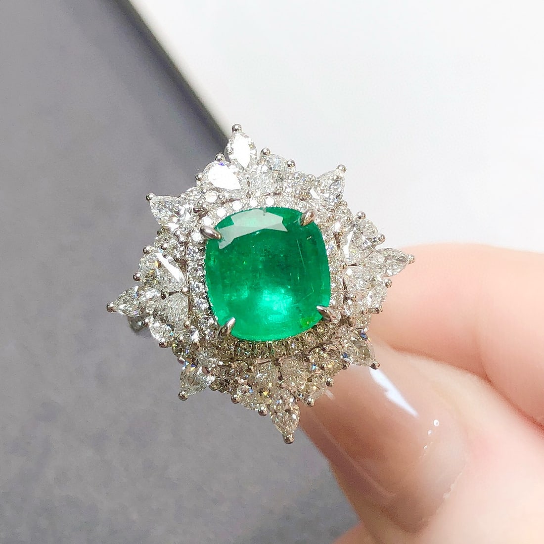 14k Gold 4.15 Ctw Natural Emerald & Lab Grown Diamond Ring/pendant( Without Chain ) (1 of 9)