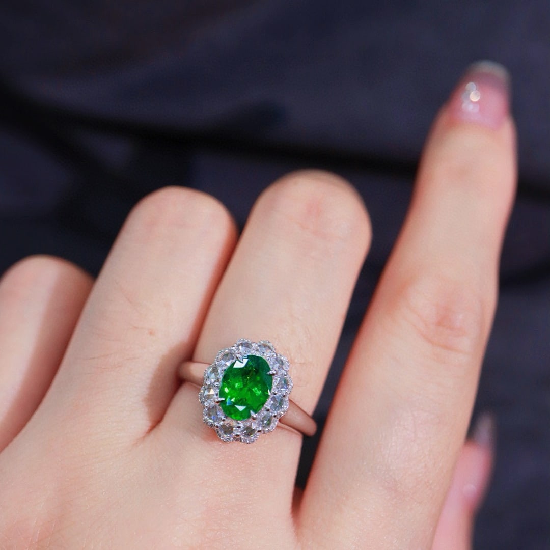 14k Gold 1.73 Ctw Natural Tsavorite & Diamond Ring - 4