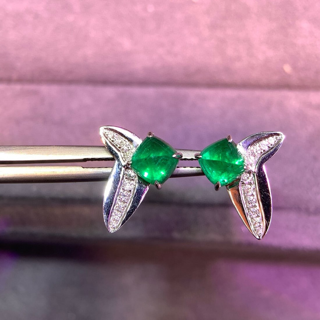 14k Gold 1.88 Ctw Vivid Green Natural Emerald & Diamond Earrings - 6