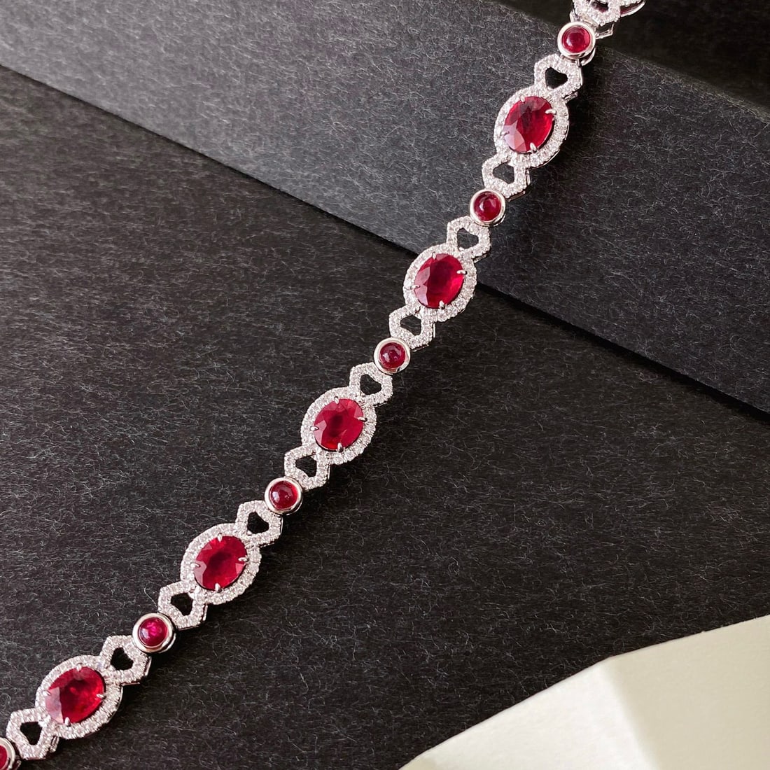14k Gold 6.1 Ctw Vivid Red Natural Ruby & Diamond Bracelet - 3