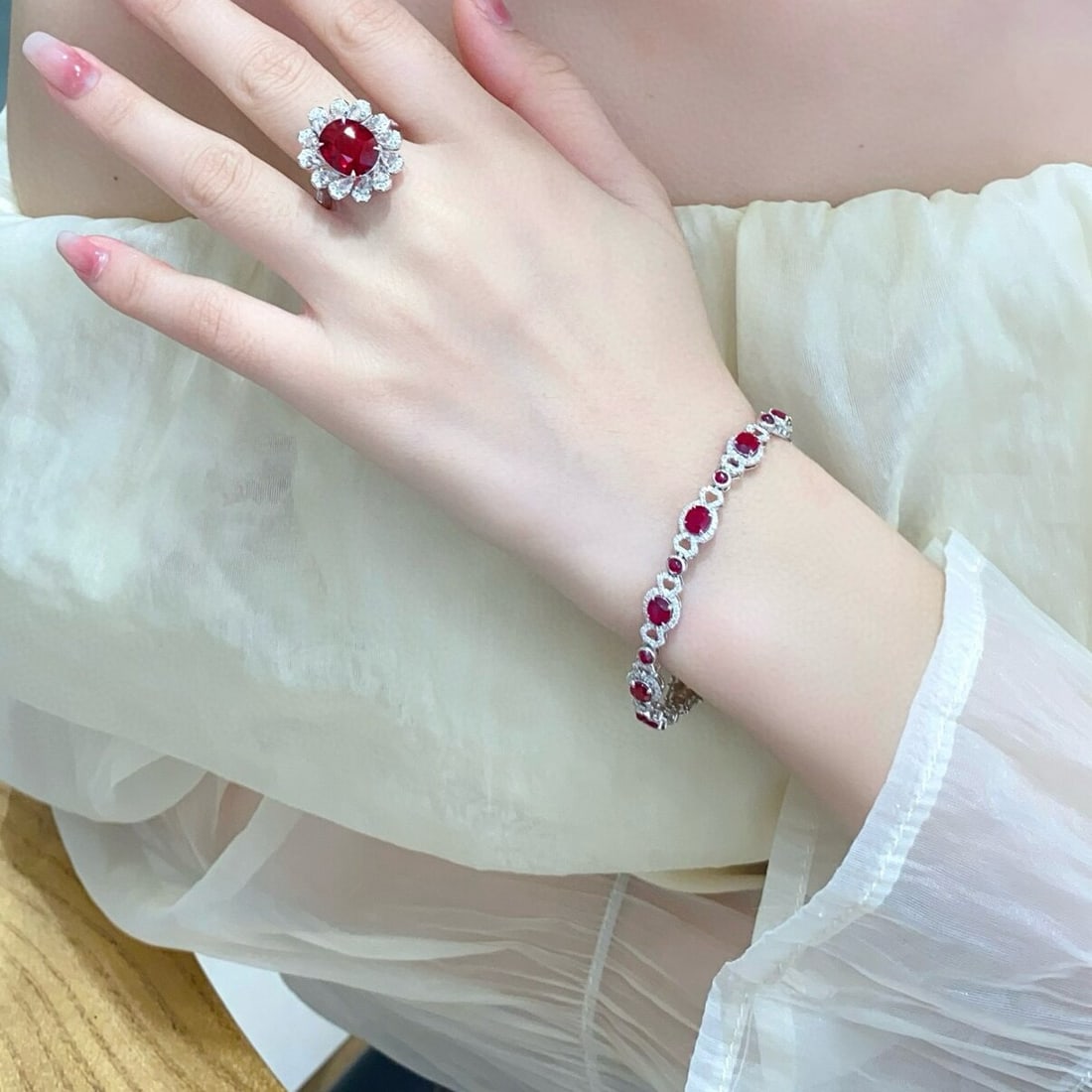 14k Gold 6.1 Ctw Vivid Red Natural Ruby & Diamond Bracelet - 7