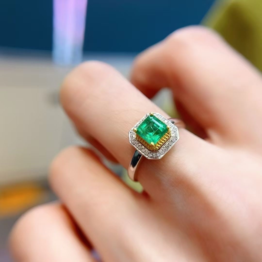 14k Gold 1.29 Ctw Natural Emerald & Diamond Ring - 6