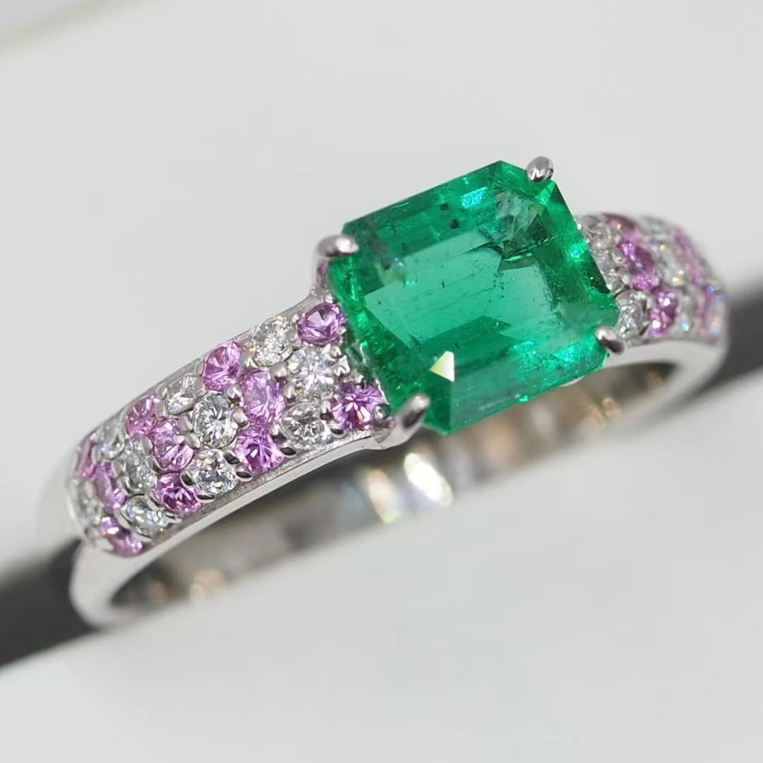 14k Gold 2.06 Ctw Natural Emerald & Diamond Ring - 2