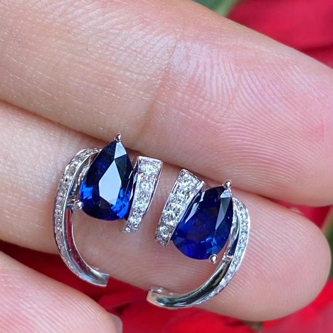 14k Gold 1.93 Ctw Vivid Blue Natural Sapphire & Diamond Earrings - 4