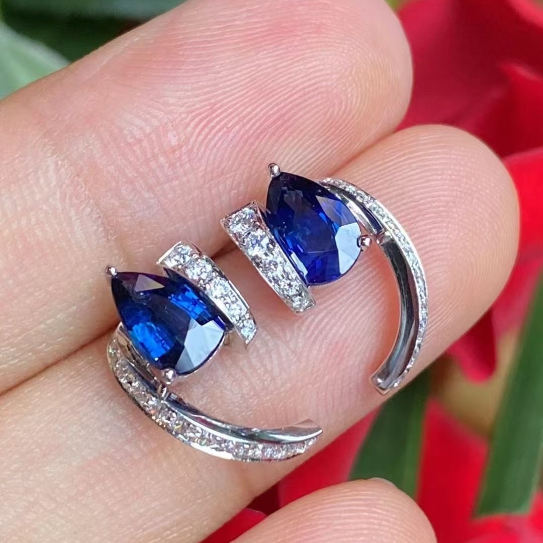14k Gold 1.93 Ctw Vivid Blue Natural Sapphire & Diamond Earrings - 5