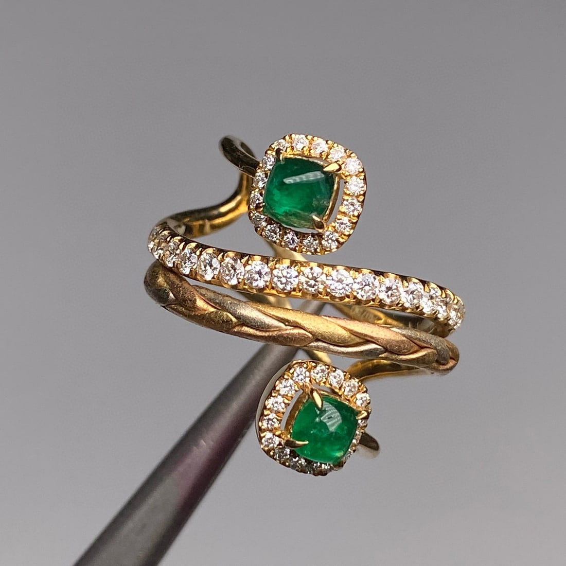 14k Gold 1.03 Ctw Vivid Green Natural Emerald & Diamond Ring (1 of 7)