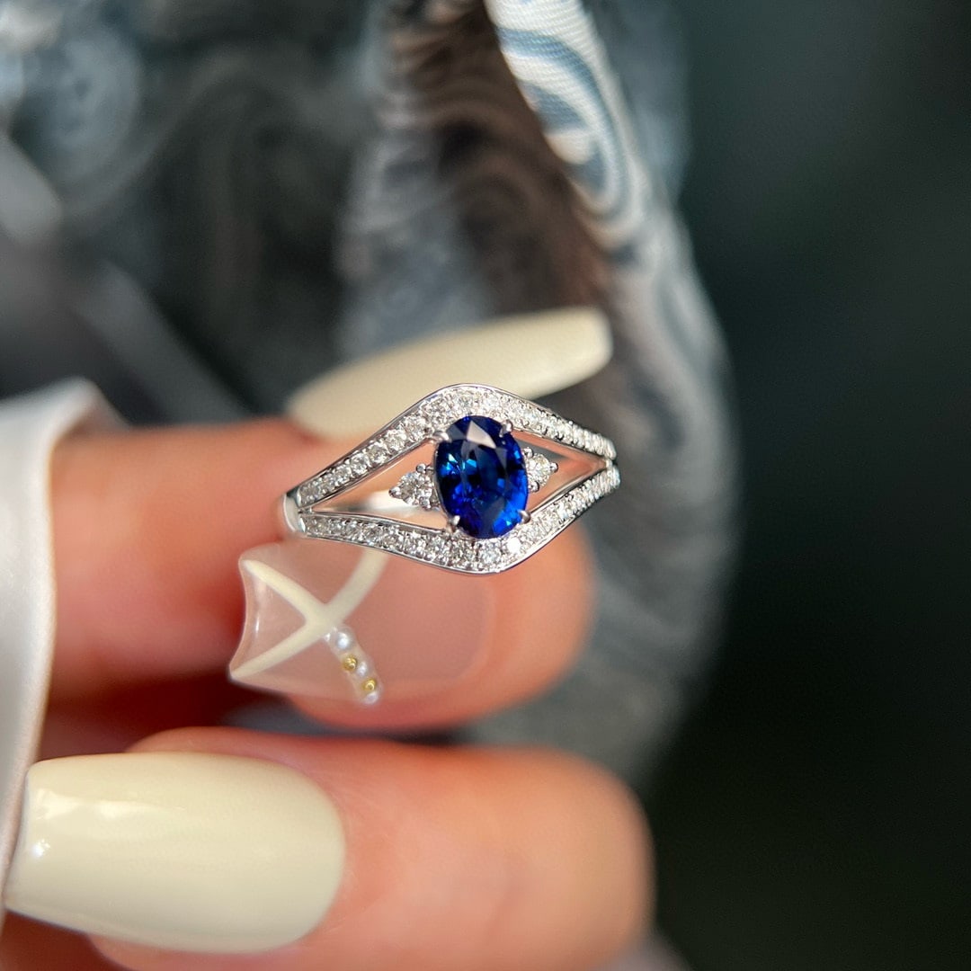 14k Gold 1.10 Ctw Natural Sapphire & Diamond Ring (1 of 5)