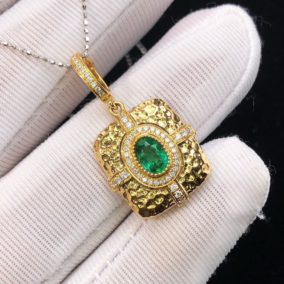 14k Gold 0.60 Ctw Vivid Green Natural Emerald & Diamond Pendant( Without Chain ) - 2