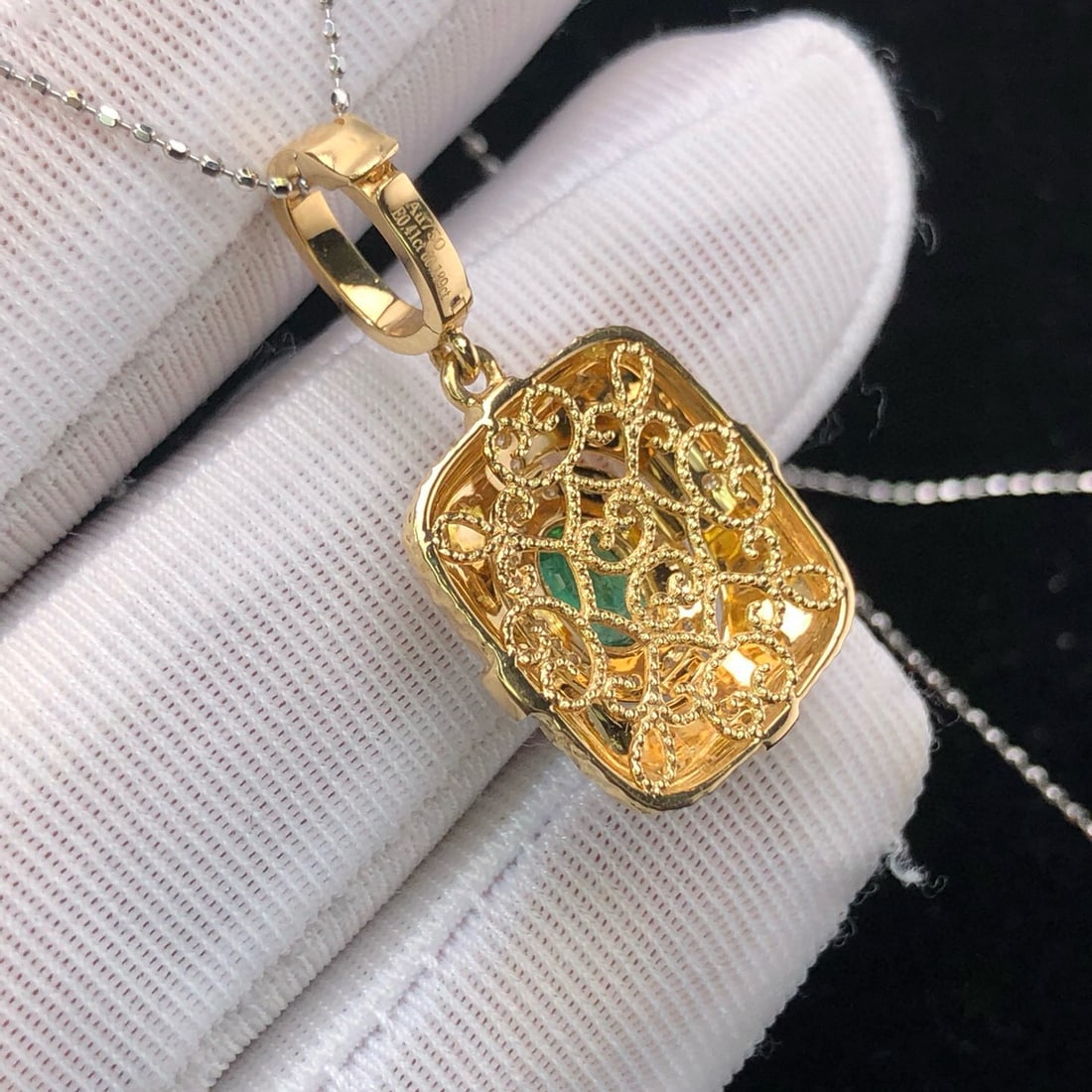 14k Gold 0.60 Ctw Vivid Green Natural Emerald & Diamond Pendant( Without Chain ) - 7