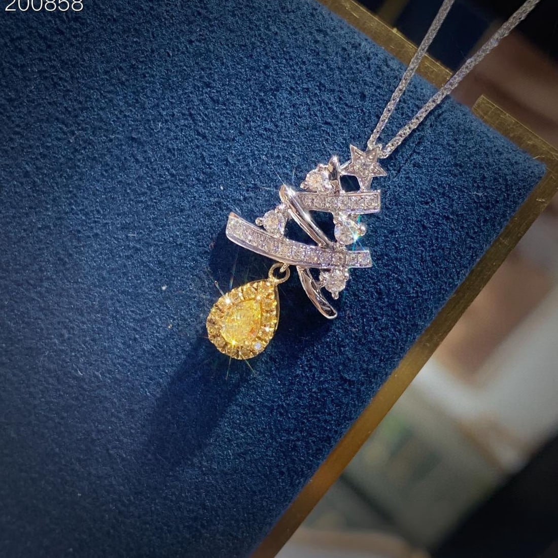 14k Gold 0.18 Ct Natural Yellow Diamond & Diamond Necklace - 3