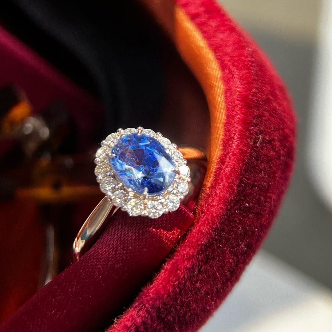 14k Gold 2.09 Ctw Natural Sapphire & Diamond Ring - 2