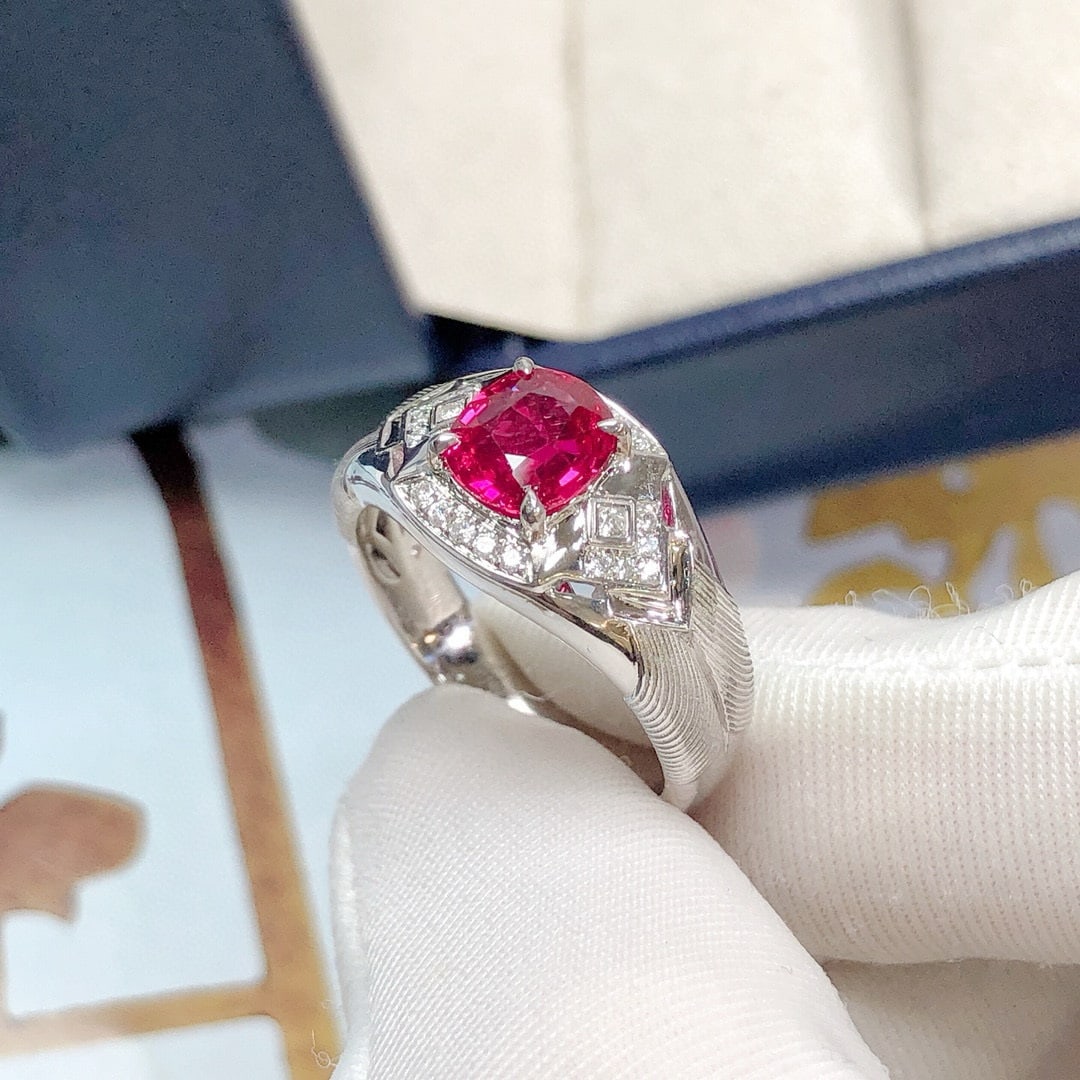 14k Gold 1.11 Ctw Natural Ruby & Diamond Ring - 3