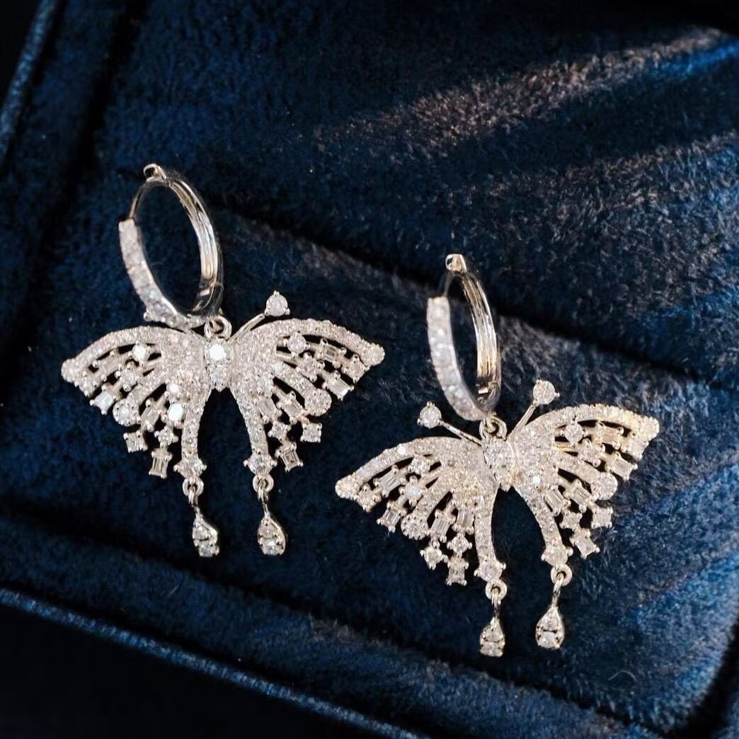 14k Gold 1.36 Ct Natural H Diamond & Butterfly Earrings: Ref:231173012 // gold content:14k gold // main gemstone:diamond // shape:round // carat weight:1. 36ct // clarity grade:vs-si // color:h // treatment:natural // cut grade:g // Condition: New Low Estim