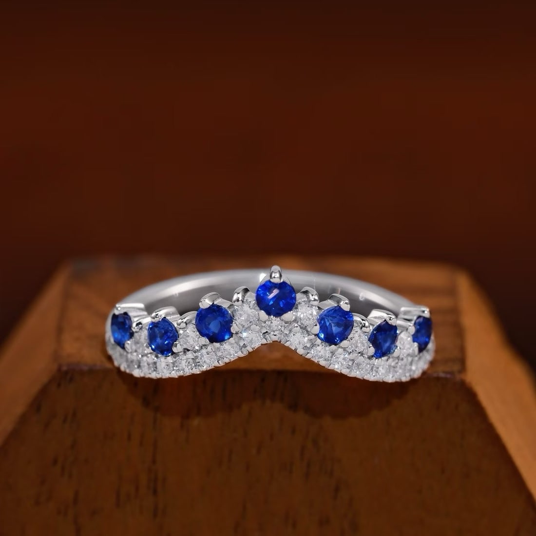 14k Gold 0.65 Ctw Natural Sapphire & Diamond Ring: Ref:231173045 // gold content:14k gold // ring size:7. 25us // // main gemstone:sapphire // shape:round // carat weight:0. 43ct // color:blue // treatment:natural // cut grade:g // // adjacent