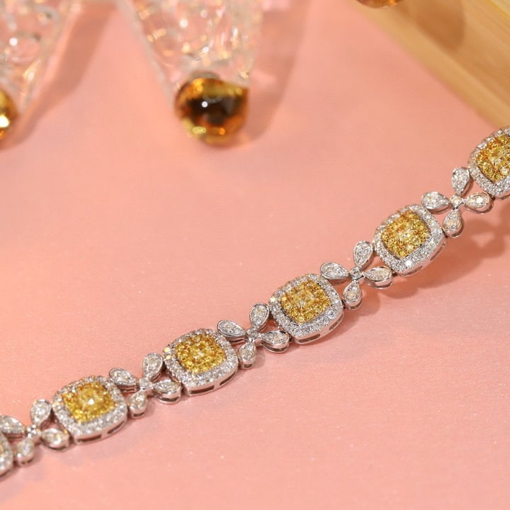 14k Gold 2.85 Ct Natural Color Diamond Bracelet - 8
