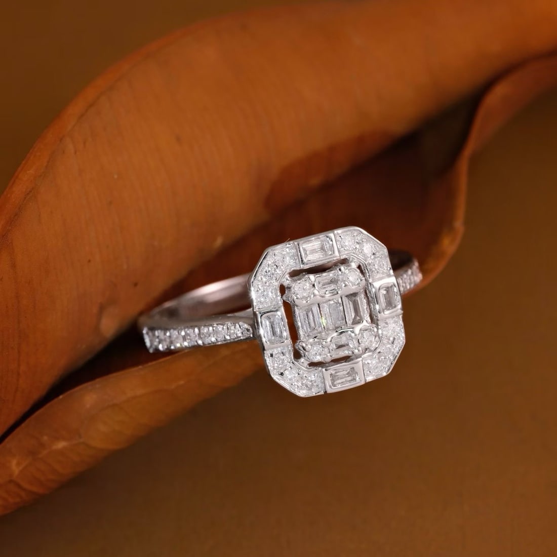 14k Gold 0.42 Ct Natural H Diamond Ring - 4