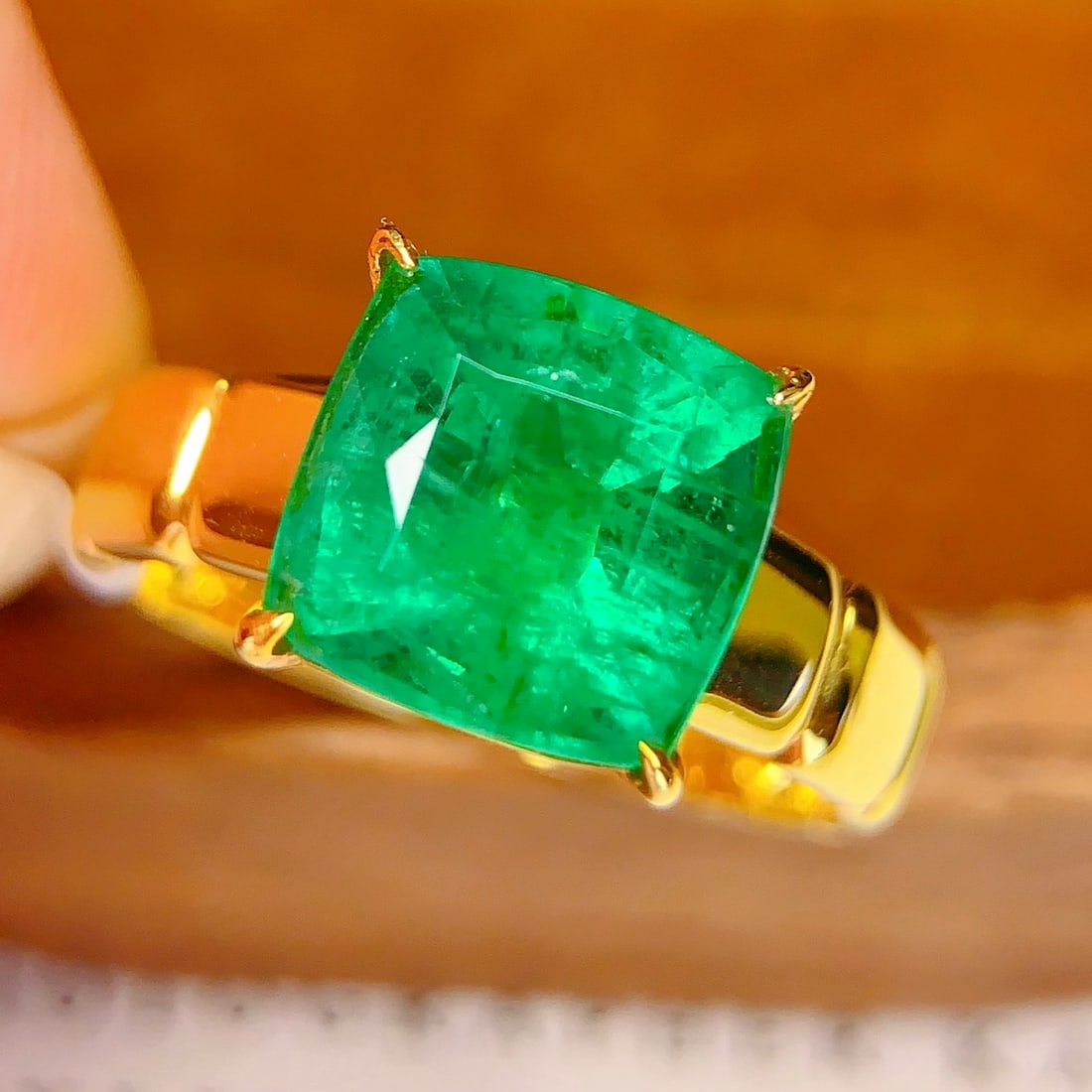 14k Gold 3.51 Ct Natural Emerald Ring: Ref:231173238 // gold content:14k gold // ring size:7. 25us // // main gemstone:emerald // shape:cushion // carat weight:3. 51ct // color:green // treatment:natural // Condition: New Low Estimate: 130