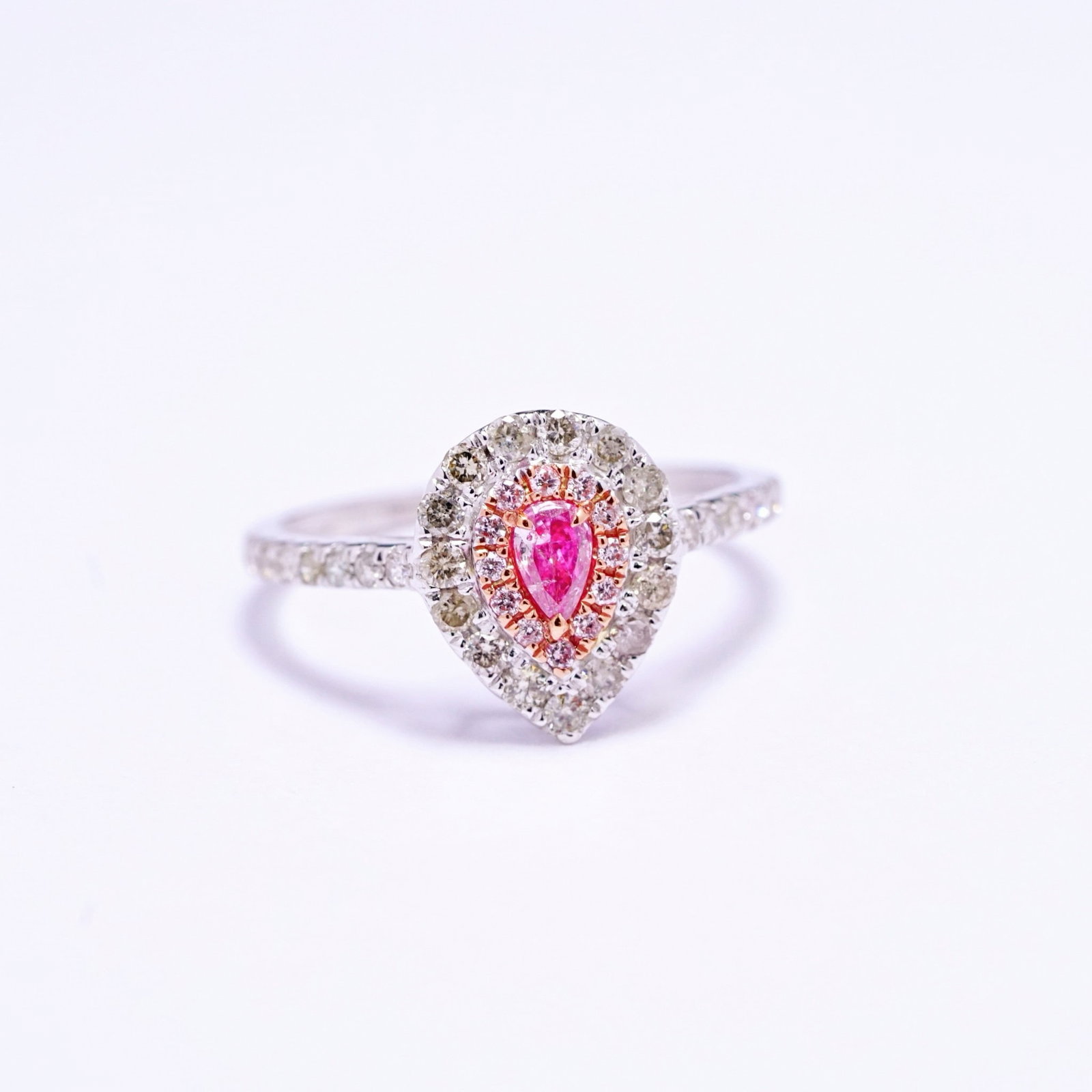 14k Gold 0.556 Ct Natural Color Diamond Ring - 2