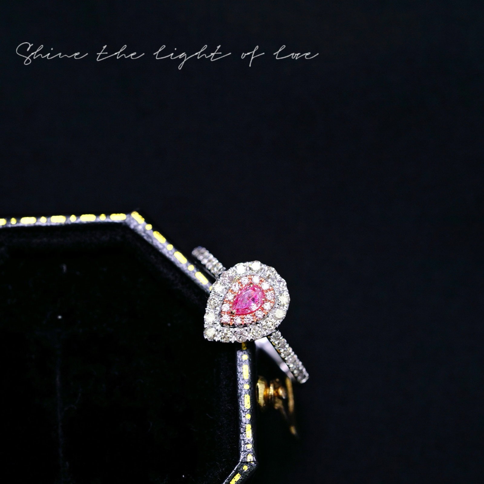 14k Gold 0.556 Ct Natural Color Diamond Ring - 3