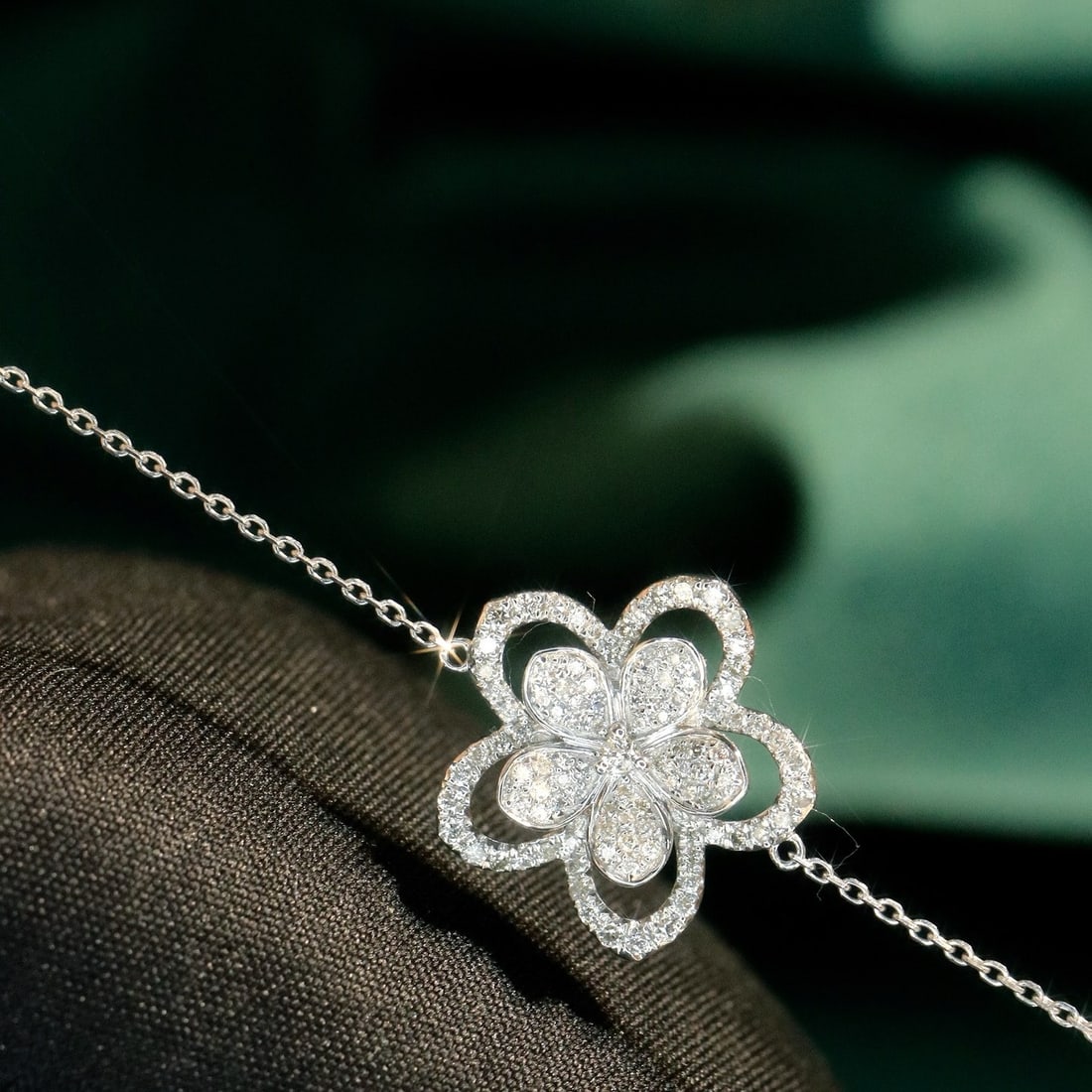 14k Gold 0.38 Ct Natural H Diamond & Flowers Bracelet - 3