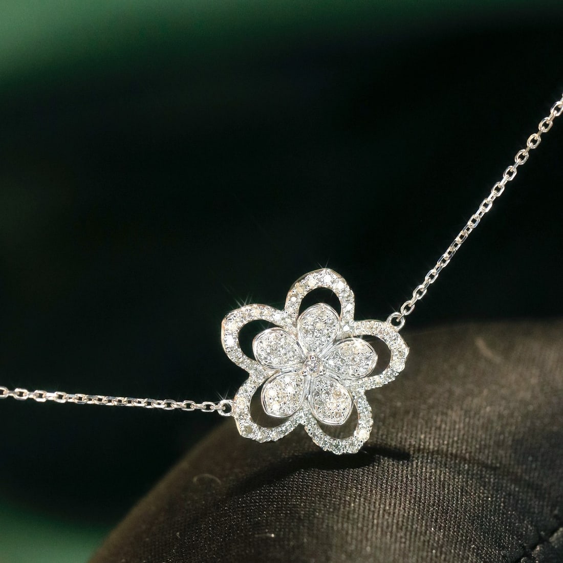 14k Gold 0.38 Ct Natural H Diamond & Flowers Bracelet - 4