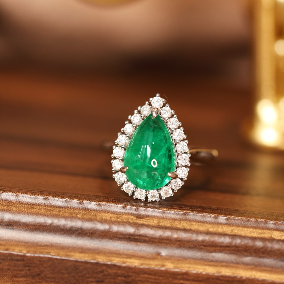 14k Gold 4.15 Ctw Natural Emerald & Diamond Ring/pendant( Without Chain ): Ref:231174067 // gold content:14k gold // ring size:7. 25us // // main gemstone:emerald // shape:pear // carat weight:3. 57ct // color:green // treatment:natural // // adjacent gemstone 2 : diamond //