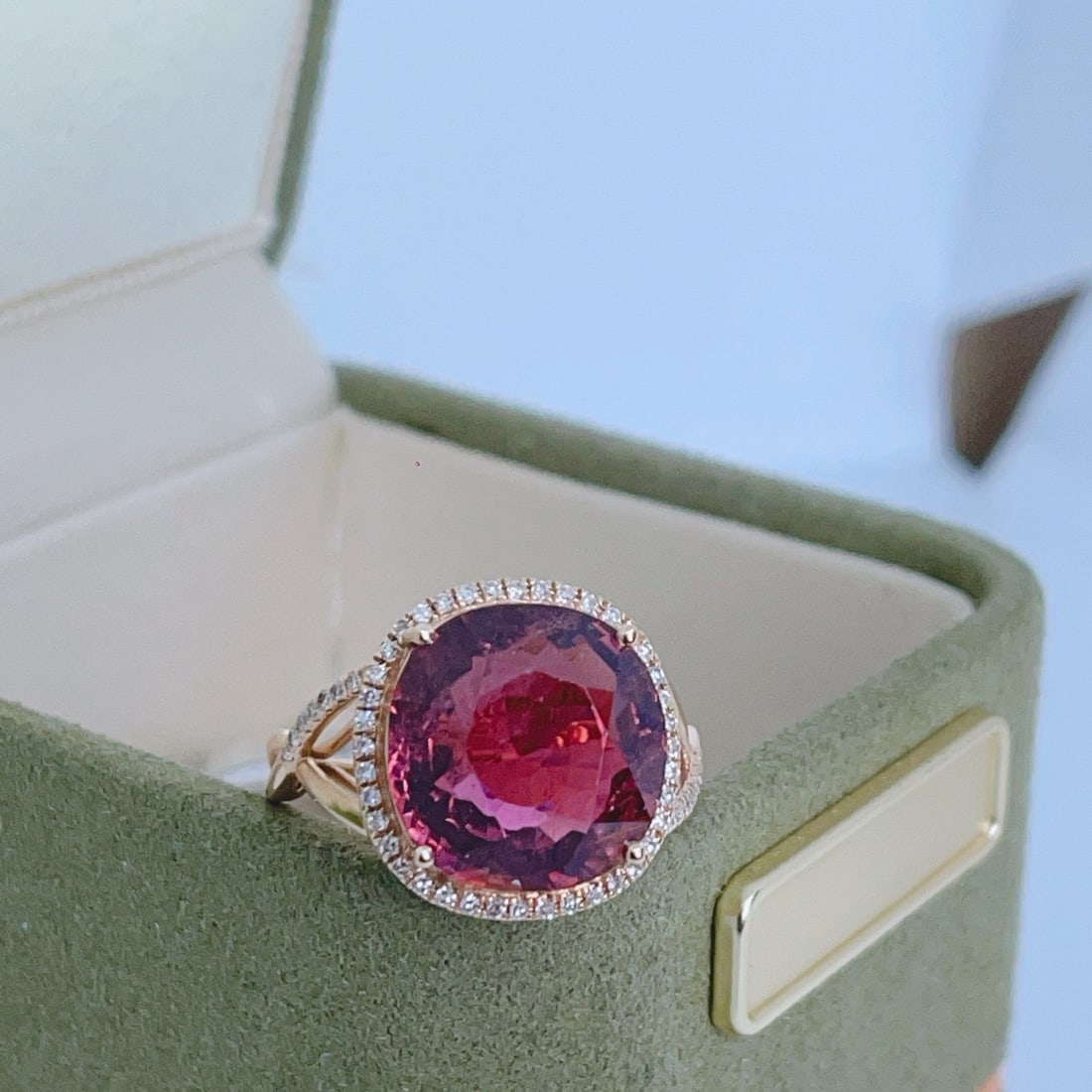 14k Gold 7.96 Ct Natural Tourmaline & Diamond Ring - 3