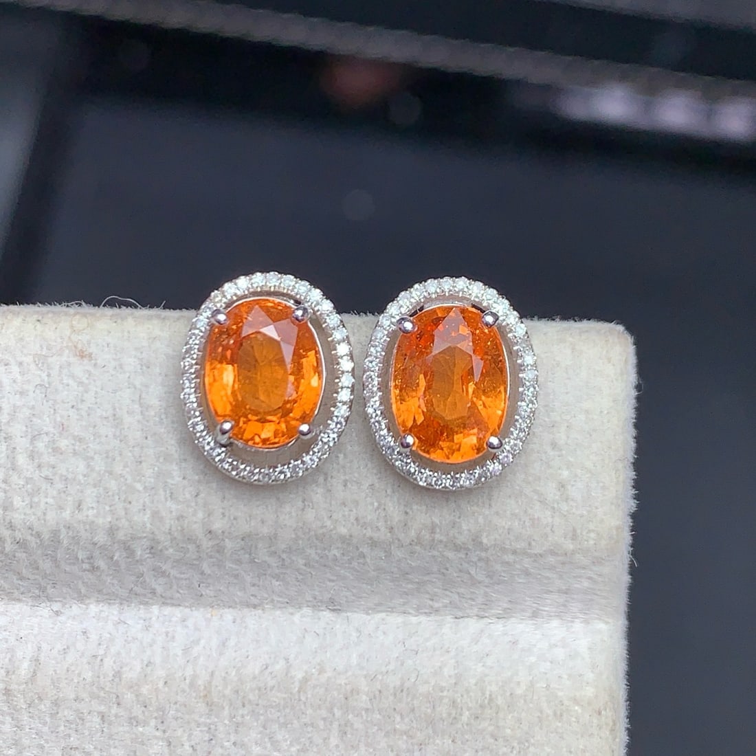 14k Gold 3.8 Ct Natural Spessartine & Diamond Earrings - 9