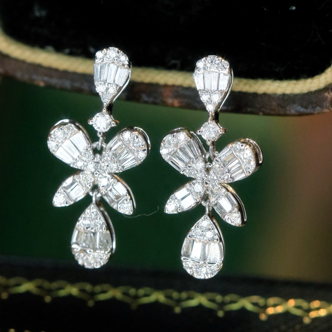 14k Gold 0.5 Ct Natural H Diamond Earrings - 2