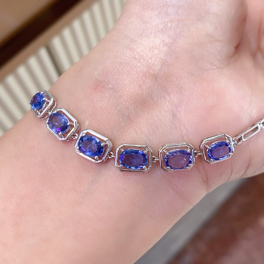 14k Gold 5.50 Ct Natural Sapphire Bracelet - 4