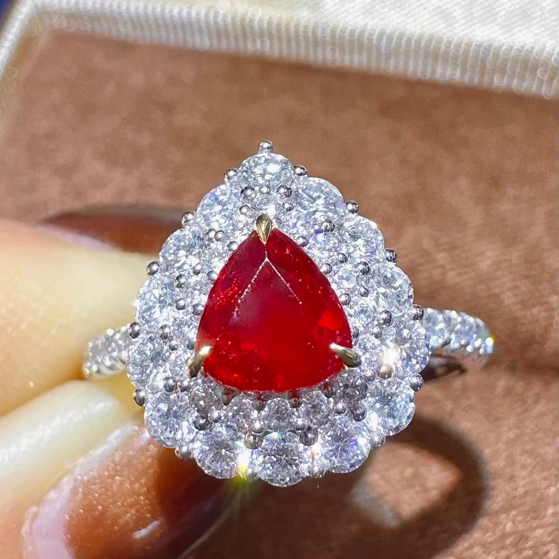 14k Gold 1.83 Ctw Natural Ruby & Diamond Ring: Ref:231174174 // gold content:14k gold // ring size:7. 25us // // main gemstone:ruby // shape:pear // carat weight:1ct // color:pigeonblood red // treatment:natural // // adjacent gemstone 2 : diamond