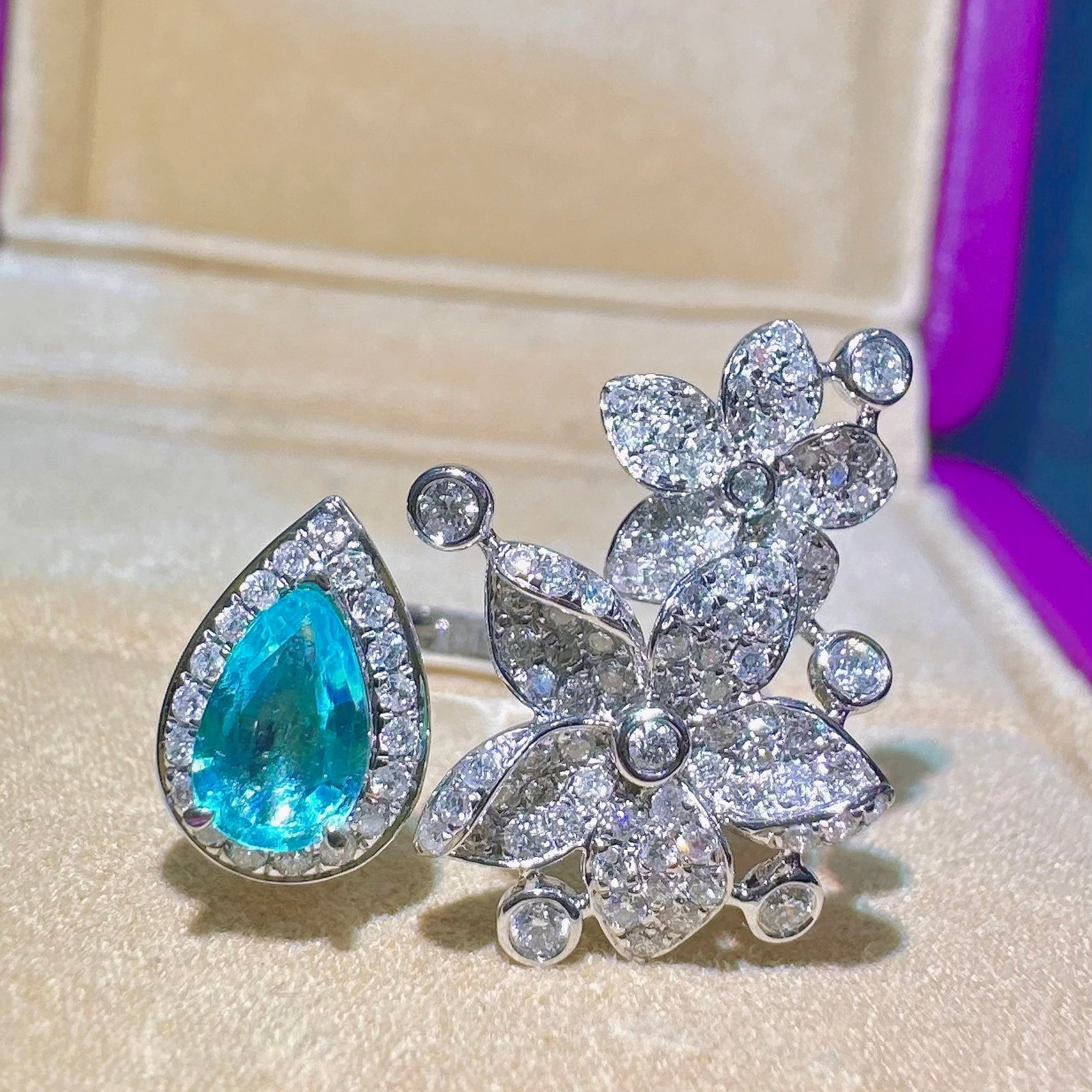 14k Gold 1.11 Ctw Natural Paraiba Tourmaline & Diamond Ring - 3