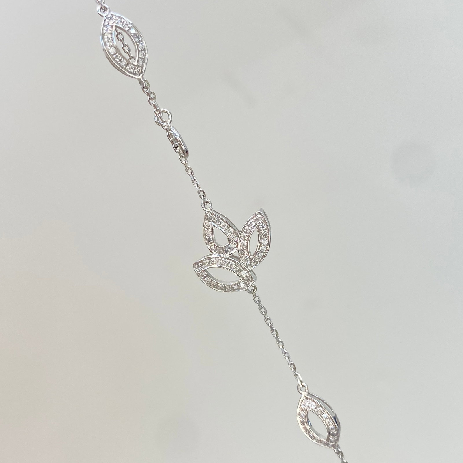 14k Gold 0.2 Ct Natural H Diamond Bracelet - 2
