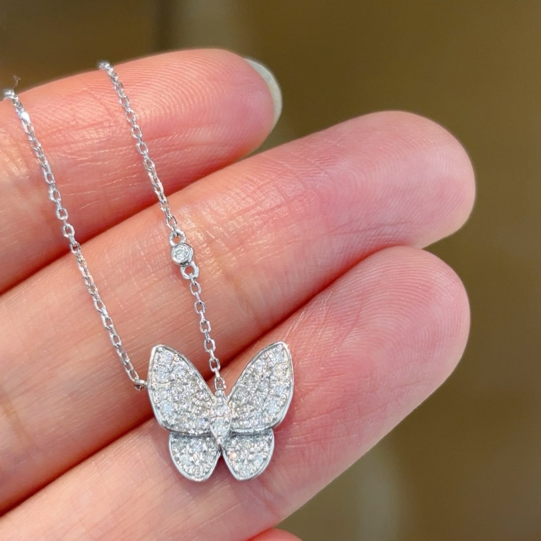 14k Gold 0.32 Ct Natural H Diamond & Butterfly Necklace - 2