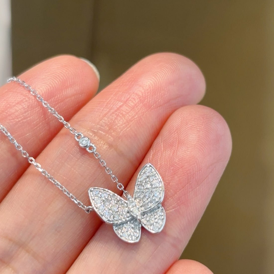 14k Gold 0.32 Ct Natural H Diamond & Butterfly Necklace - 3