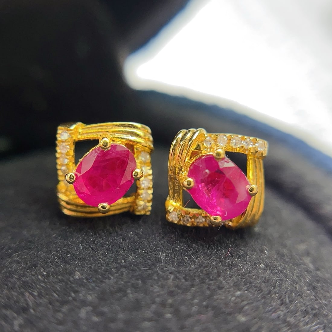 14k Gold 1.00 Ct Natural Ruby & Diamond Earrings - 2
