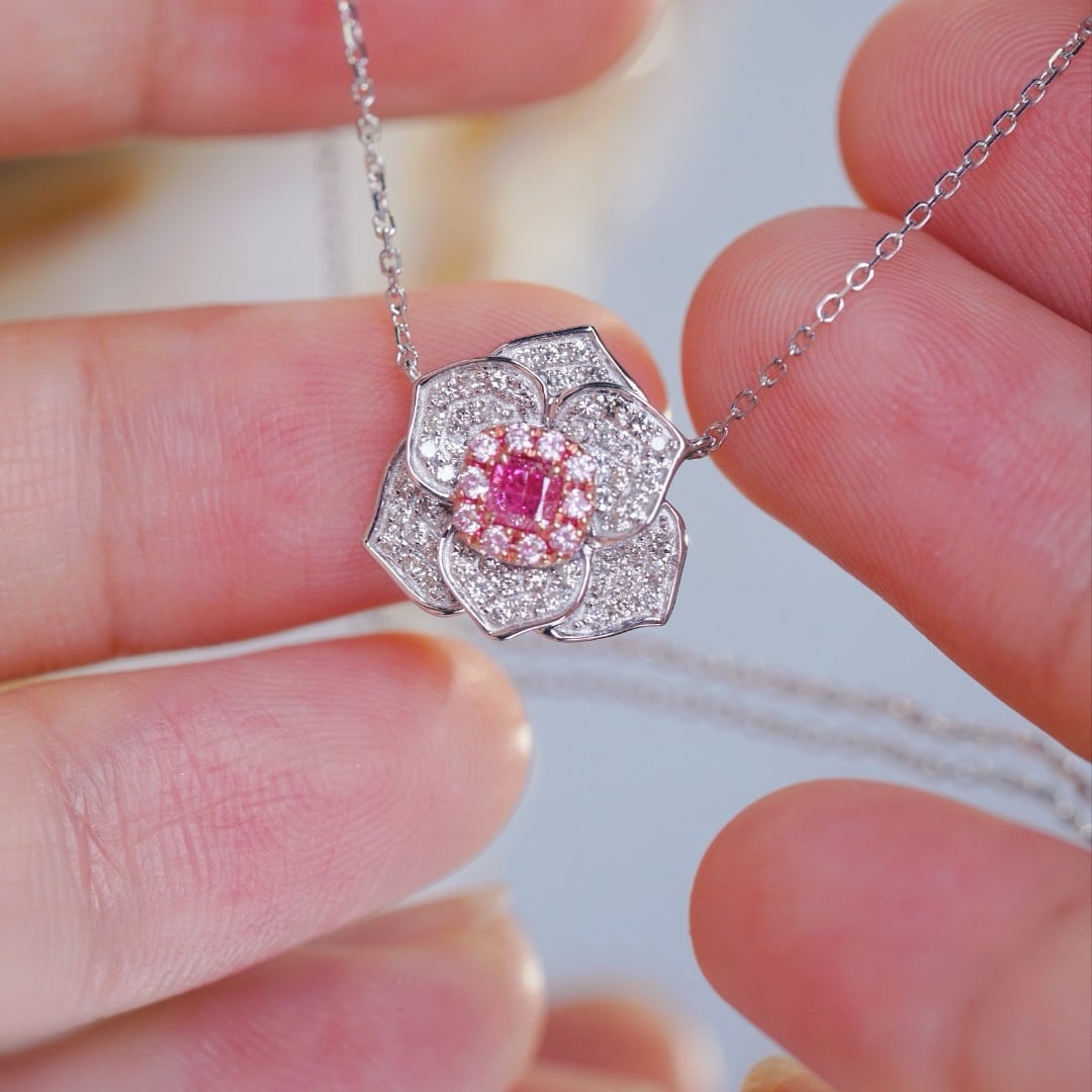 14k Gold 0.50 Ct Natural Color Diamond & Flowers Necklace - 6