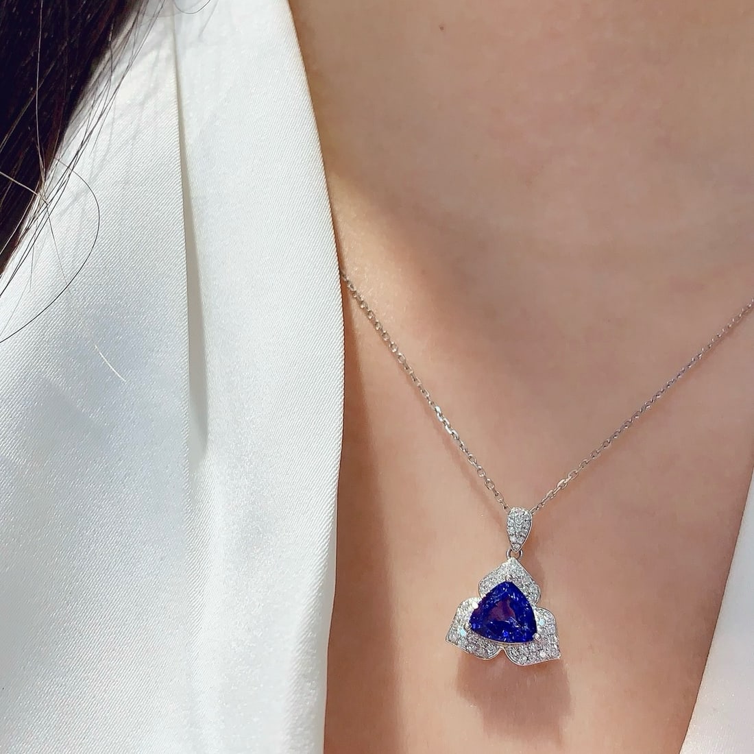 14k Gold 1.82 Ctw Natural Sapphire & Diamond Pendant( Without Chain ) - 5