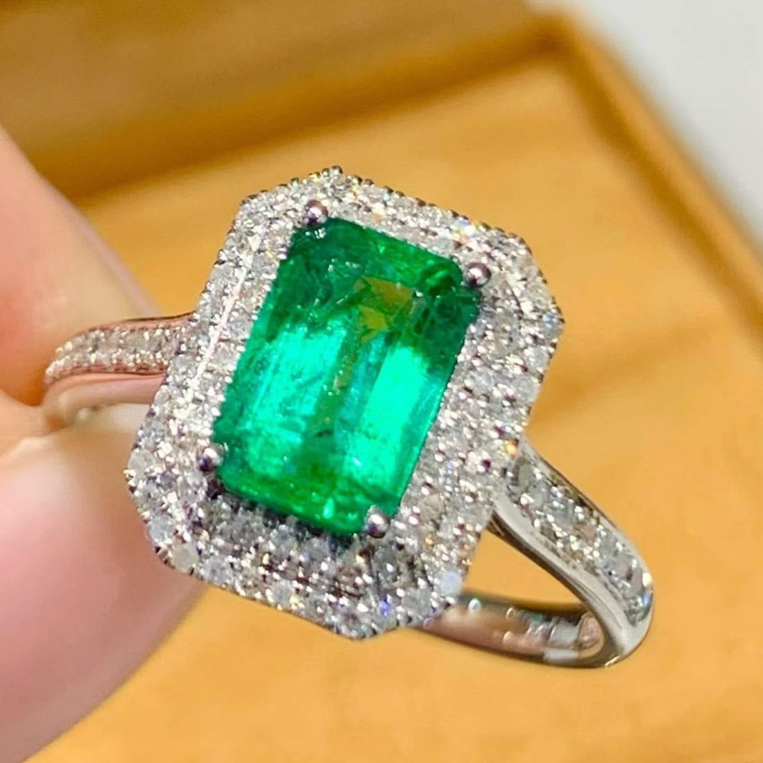 14k Gold 1.3 Ct Natural Emerald & Diamond Ring: Ref:231175129gold // content:14k // goldring // size:7. 25usmain // gemstone:emeraldshape:octagonalcarat // weight:1. 3ct // color:greentreatment:naturaladjacent // gemstone // 2 // : // diamondshape: