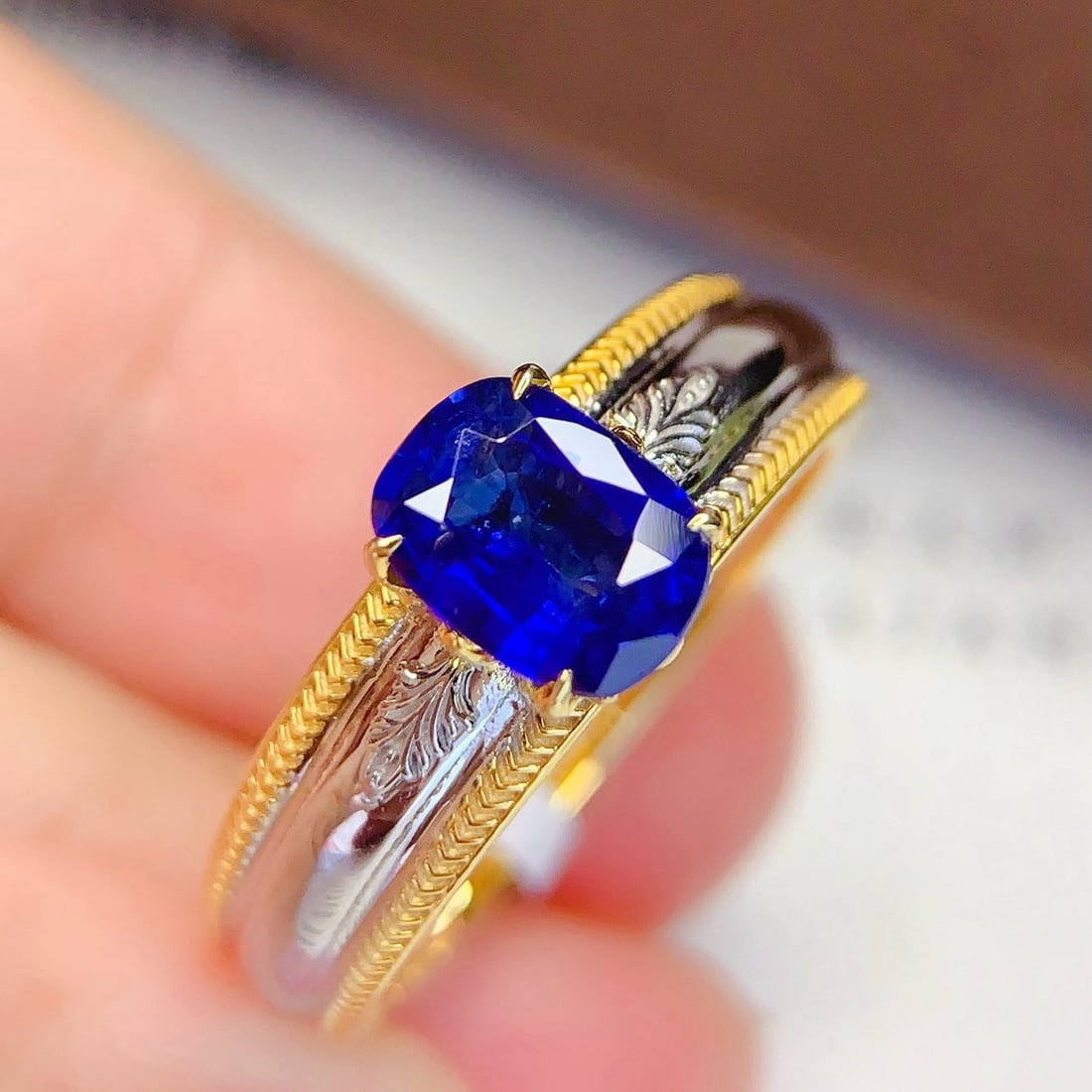 14k Gold 1.15 Ct Natural Sapphire Ring: Ref:231175133gold // content:14k // goldring // size:7. 25usmain // gemstone:sapphireshape:cushioncarat // weight:1. 15ct // color:royal // bluetreatment:natural Condition: New Low Estimate: 10000.00 