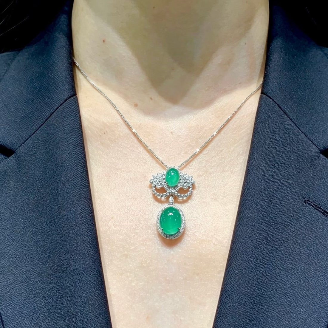 14k Gold 3.02 Ct Natural Emerald & Diamond Pendant( Without Chain ): Ref:231175183gold // content:14k // goldmain // gemstone:emeraldshape:ovalcarat // weight:3. 02ct // color:greentreatment:naturaladjacent // gemstone // 2 // : // diamondshape:roundclarity //